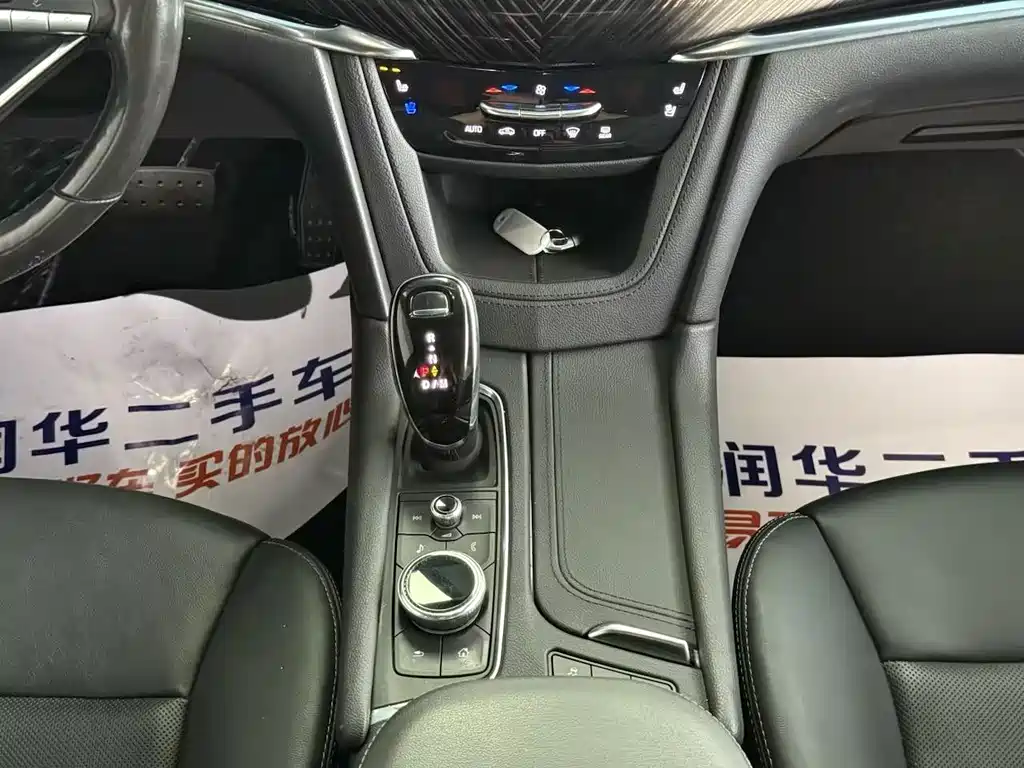 Cadillac XT6 — миниатюра 11