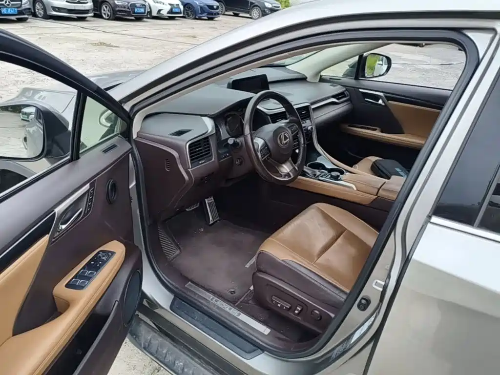 Lexus RX — миниатюра 16