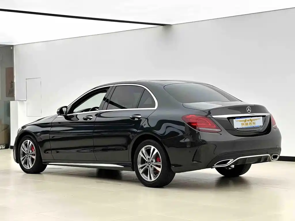 Mercedes-Benz C-Class — миниатюра 4