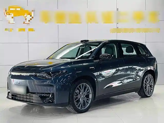 ZERO-RUNNING CAR ZERO RUN C10 2024