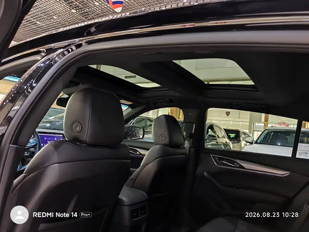 Cadillac CT5 — миниатюра 9