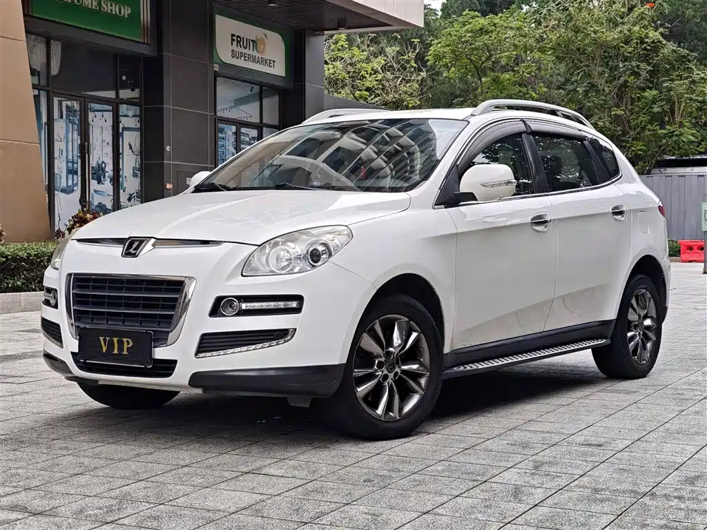 Luxgen Big 7 SUV 2012