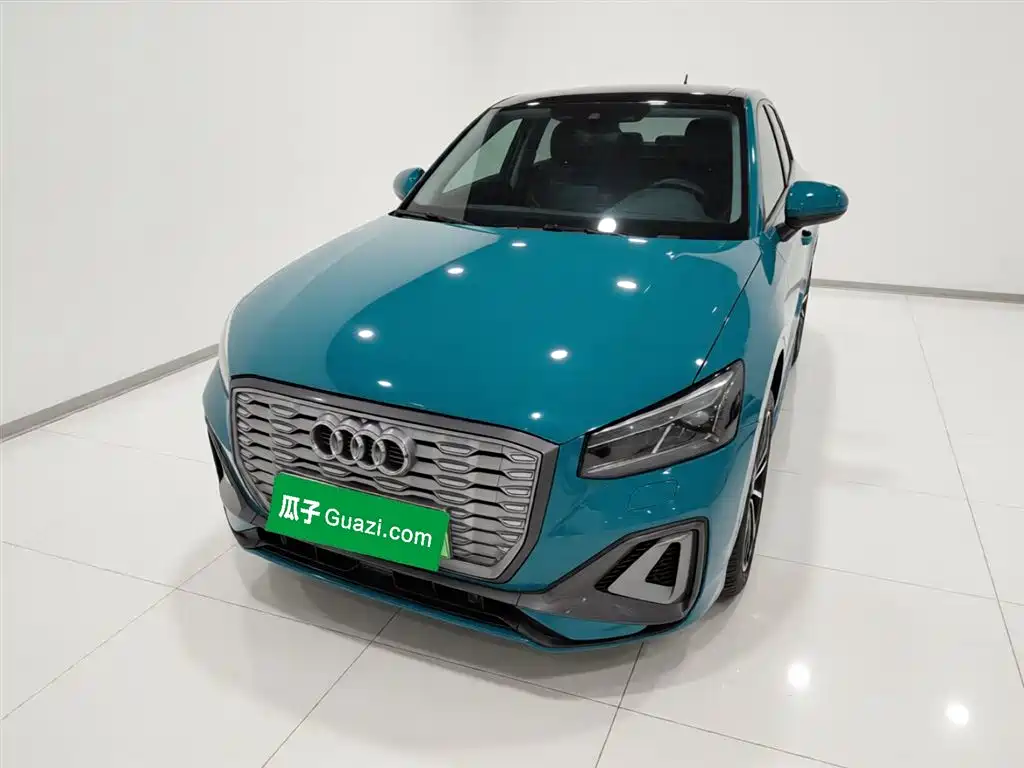 Audi Q2L e-tron 2022