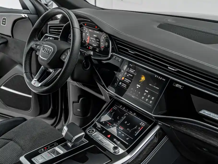 Audi Q8 — миниатюра 24
