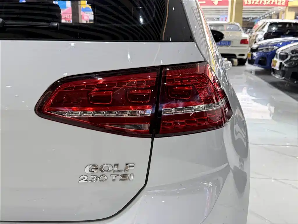 Volkswagen Golf 2015 1.4TSI AT Luxury