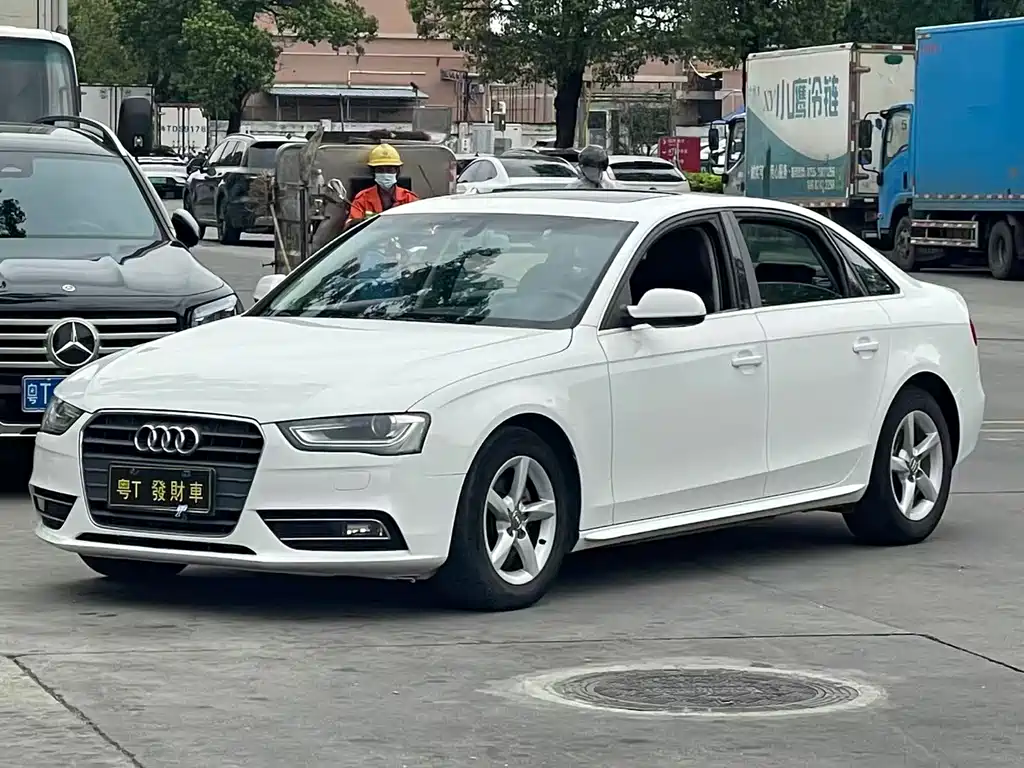 Audi A4L 2016