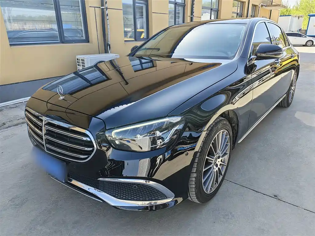 Mercedes-Benz E-Class 2021