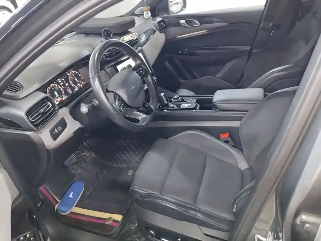 Lynk & Co 02 Hatchback — миниатюра 15