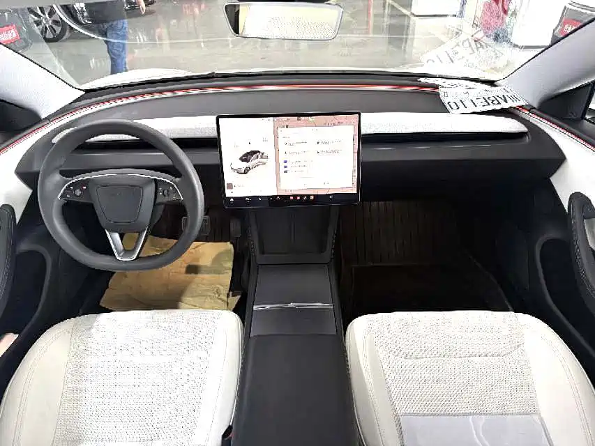 Tesla Model 3 — фотографии объявления, Фото 4