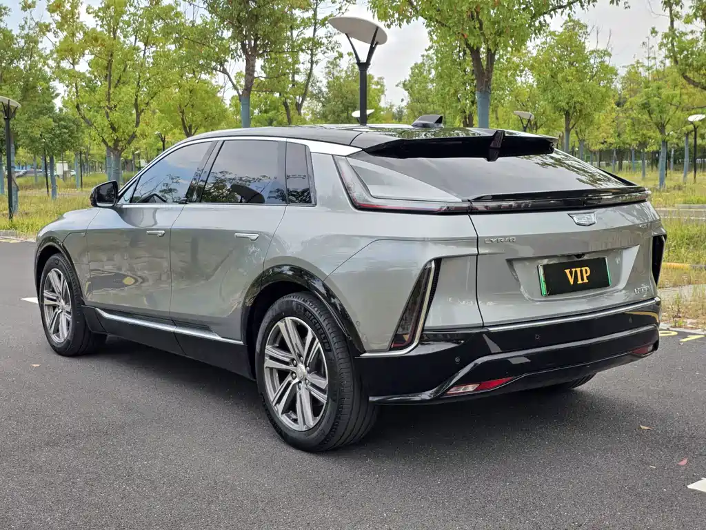 Cadillac Lyriq — миниатюра 6