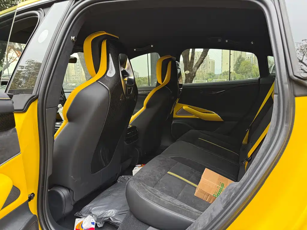 XIAOMI CAR XIAOMI SU7 ULTRA