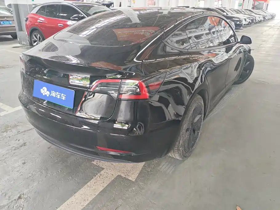 Tesla Model 3 — миниатюра 3