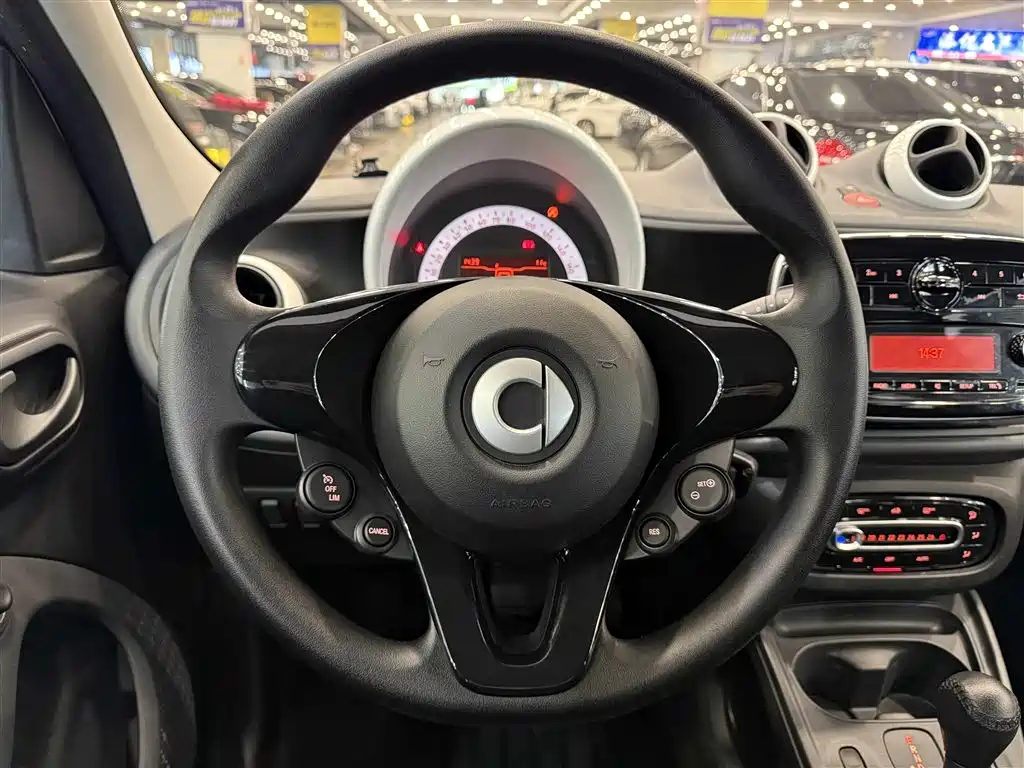 SMART FORFOUR