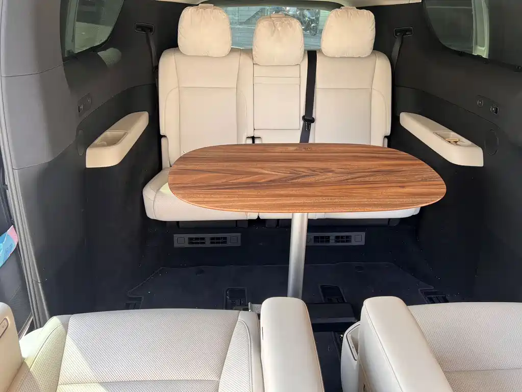 Li Auto Li MEGA — миниатюра 12
