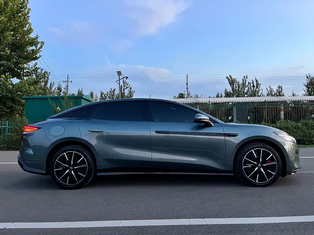 BYD Han L — миниатюра 17