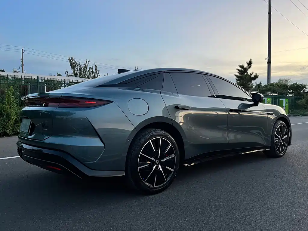 BYD Han L — миниатюра 24