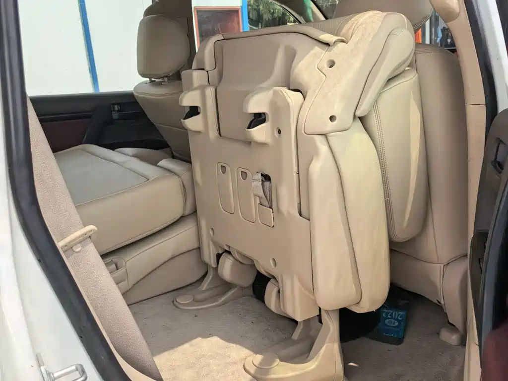 Toyota Land Cruiser 2016 4.0L AT