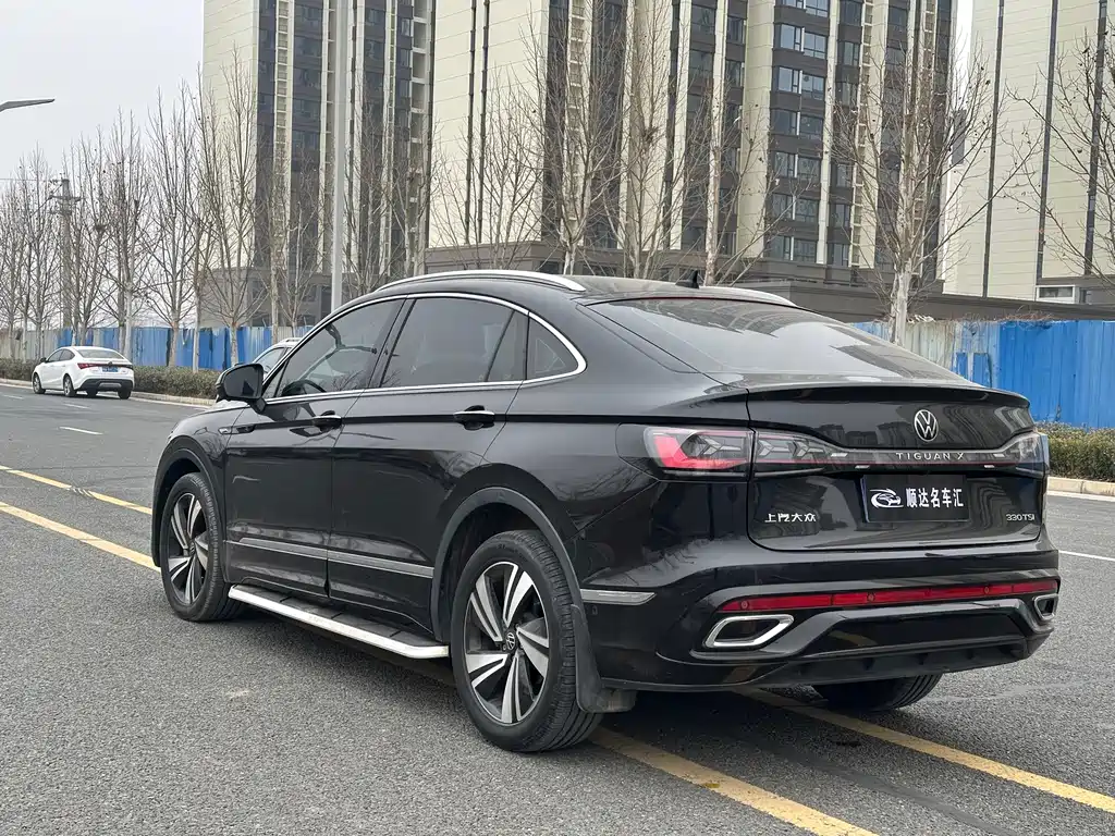 VOLKSWAGEN TIGUAN X