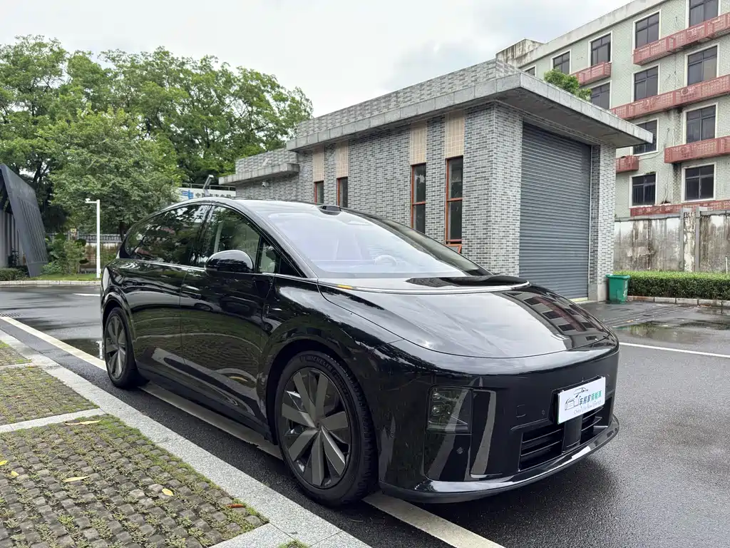 Li Auto Идеальный I8 — миниатюра 3