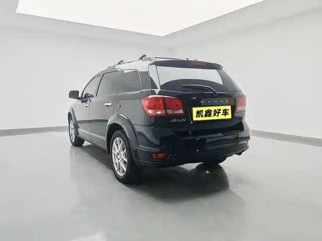Dodge Journey — миниатюра 6