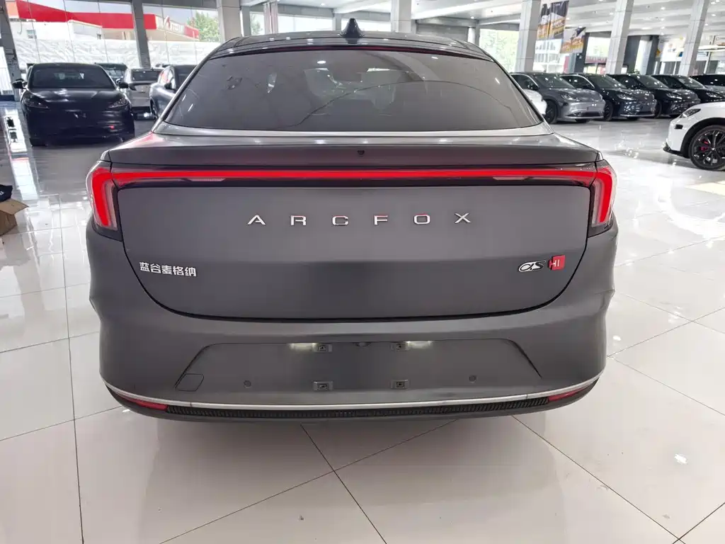 ARCFOX Alpha S — миниатюра 7