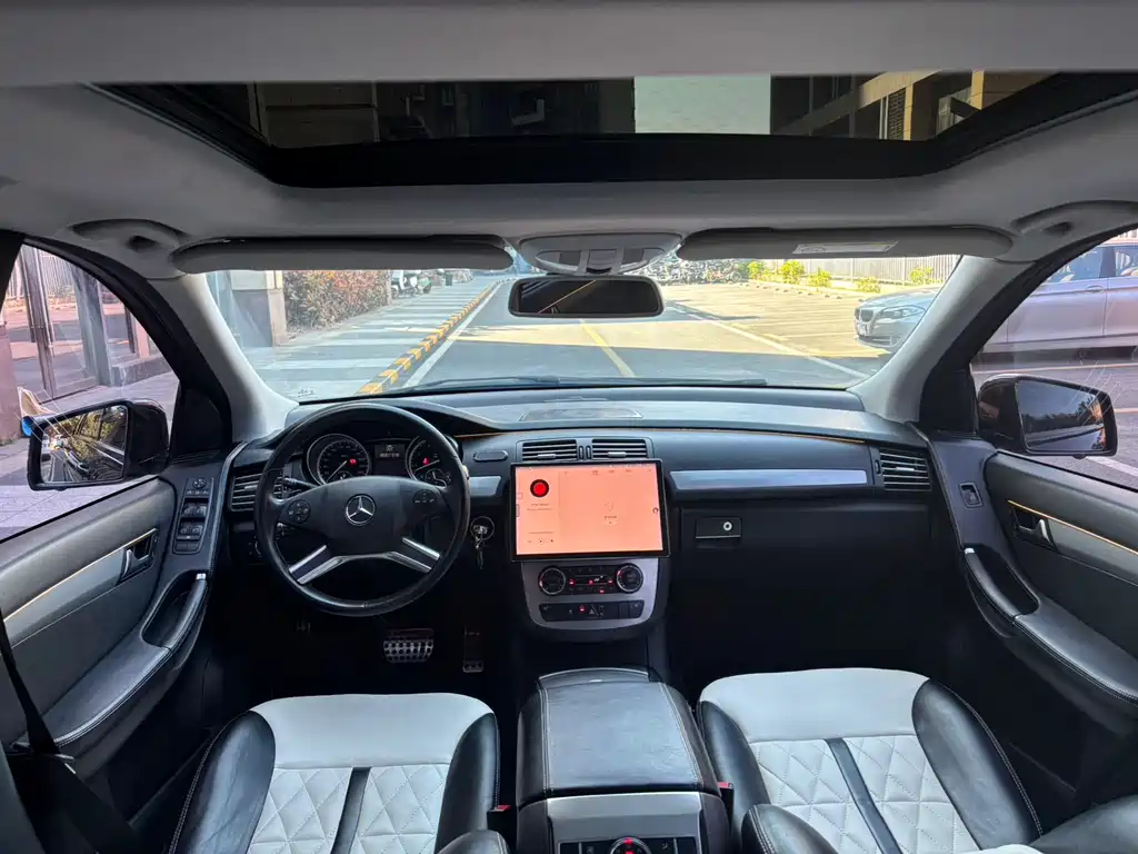 MERCEDES-BENZ R CLASS