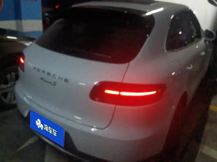 Porsche Macan — миниатюра 3