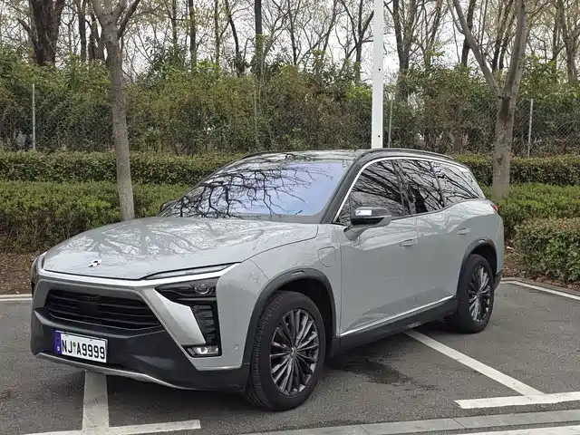 NIO NIO ES8 2022