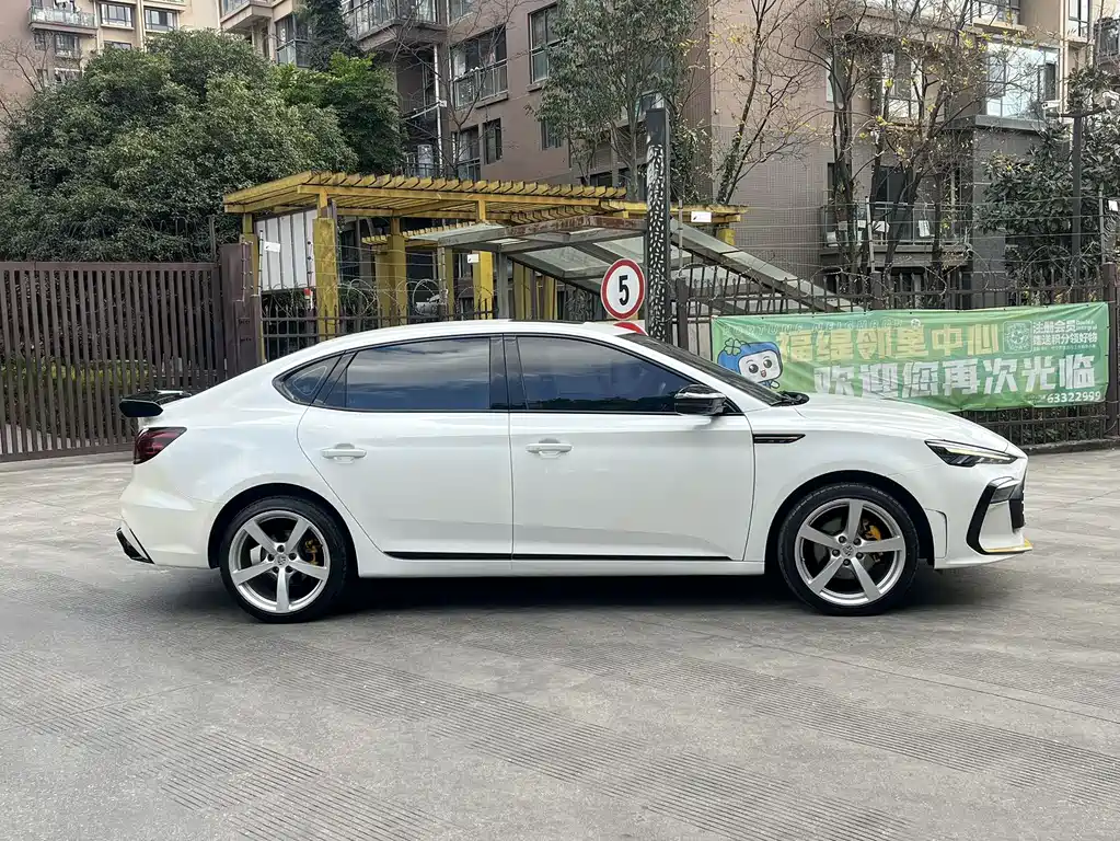 MG 6