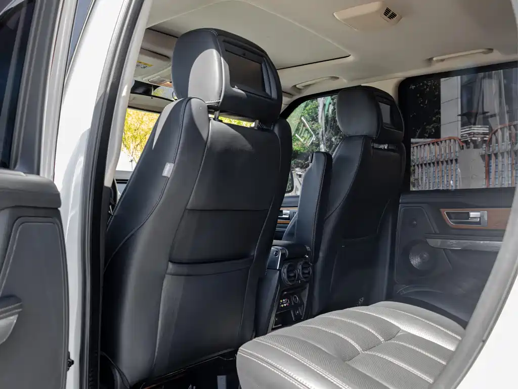 Land Rover Sport — миниатюра 18