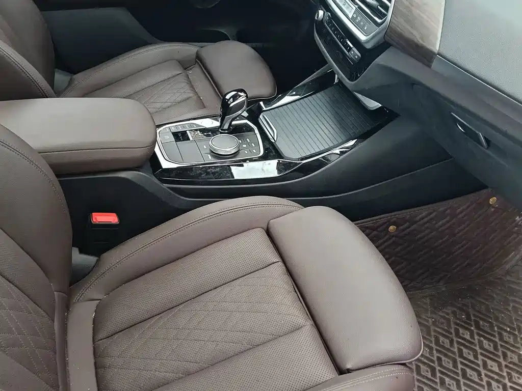 BMW X3 — миниатюра 8