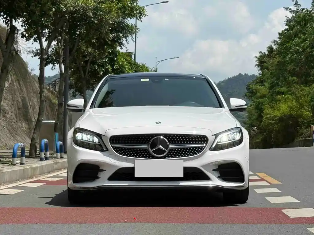 Mercedes-Benz C-Class — миниатюра 2