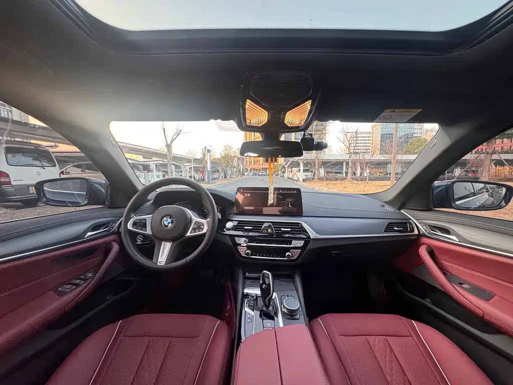 BMW 5 SERIES NEW ENERGY