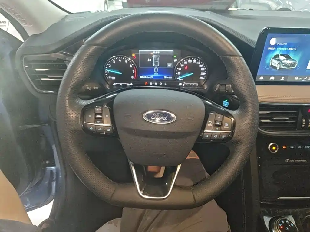 Ford Escape — миниатюра 11