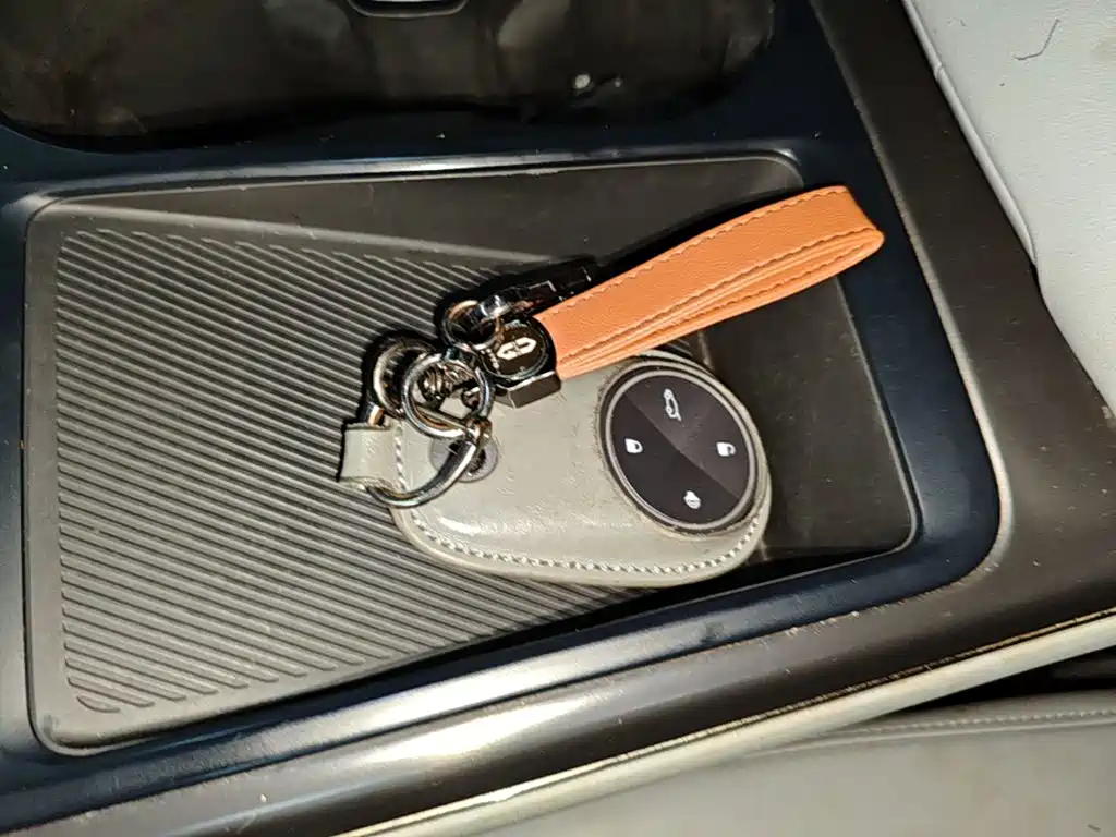 NIO ES6 — миниатюра 9