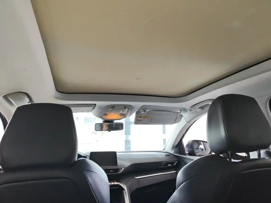 Peugeot 5008 — миниатюра 18