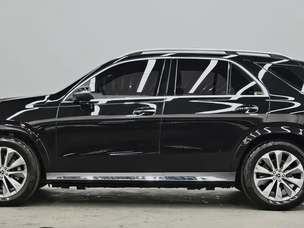 Mercedes-Benz GLE (Import) — миниатюра 23