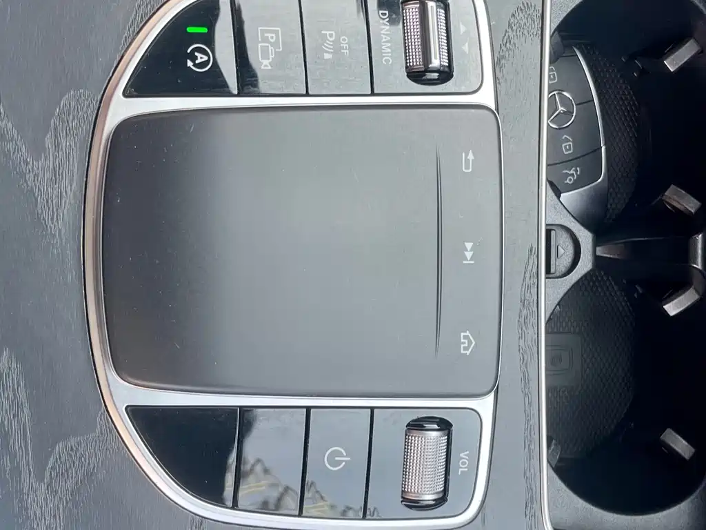 Mercedes-Benz C-Class (Import) — миниатюра 18