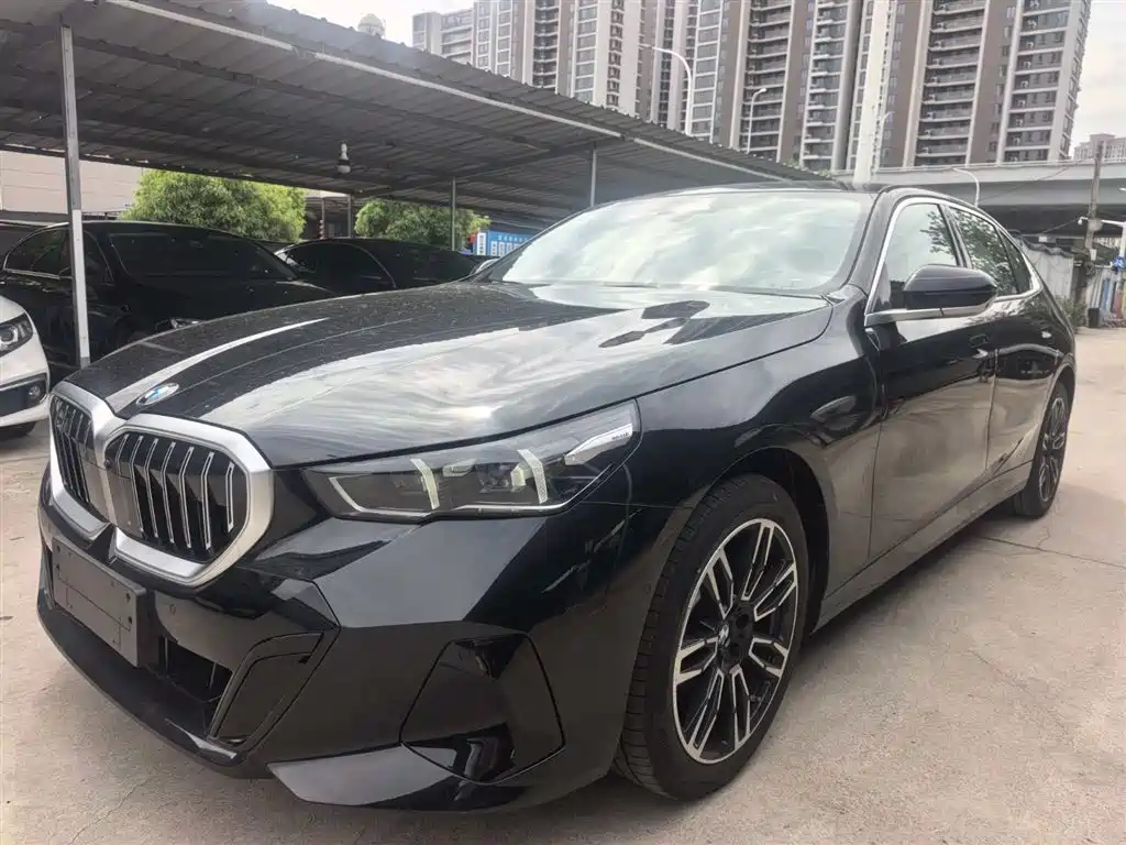 BMW 5 Series 2026