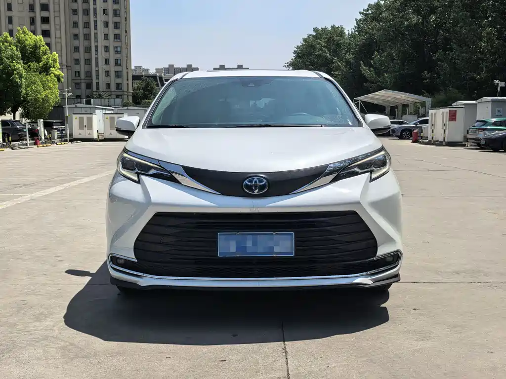 Toyota Sienna 2023 2.5L Comfort