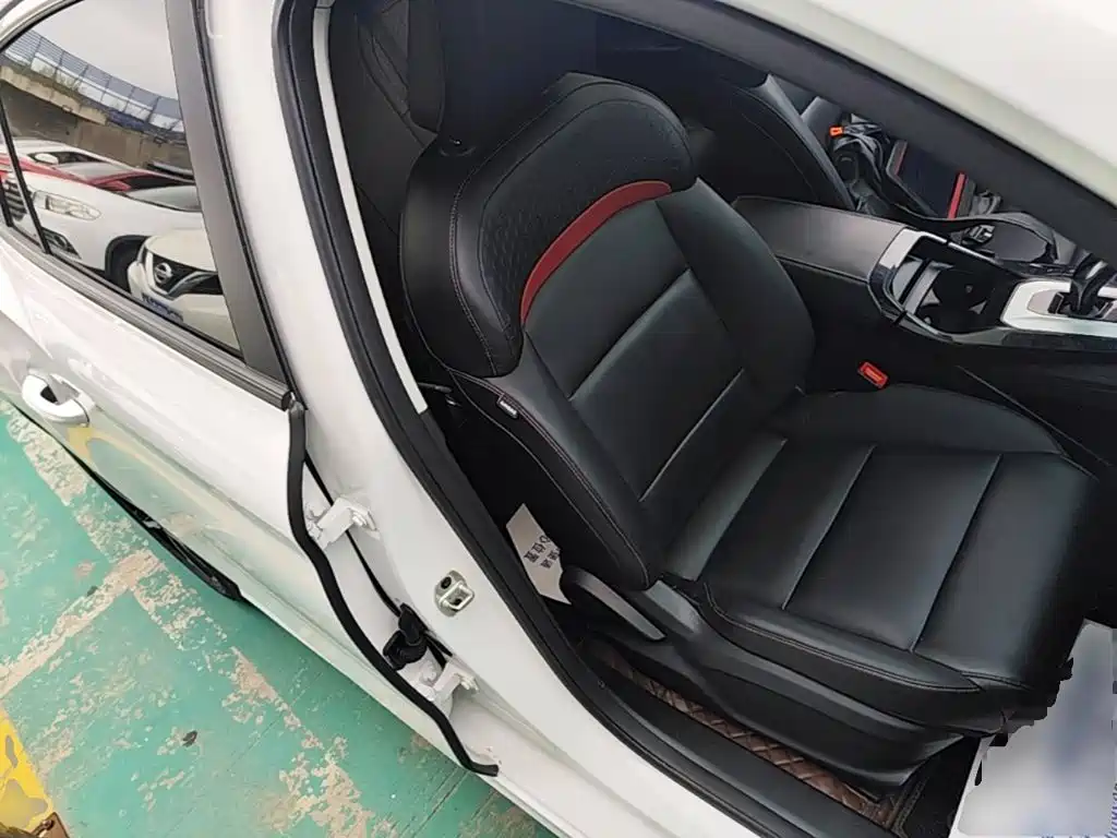 MG MG5 — миниатюра 25