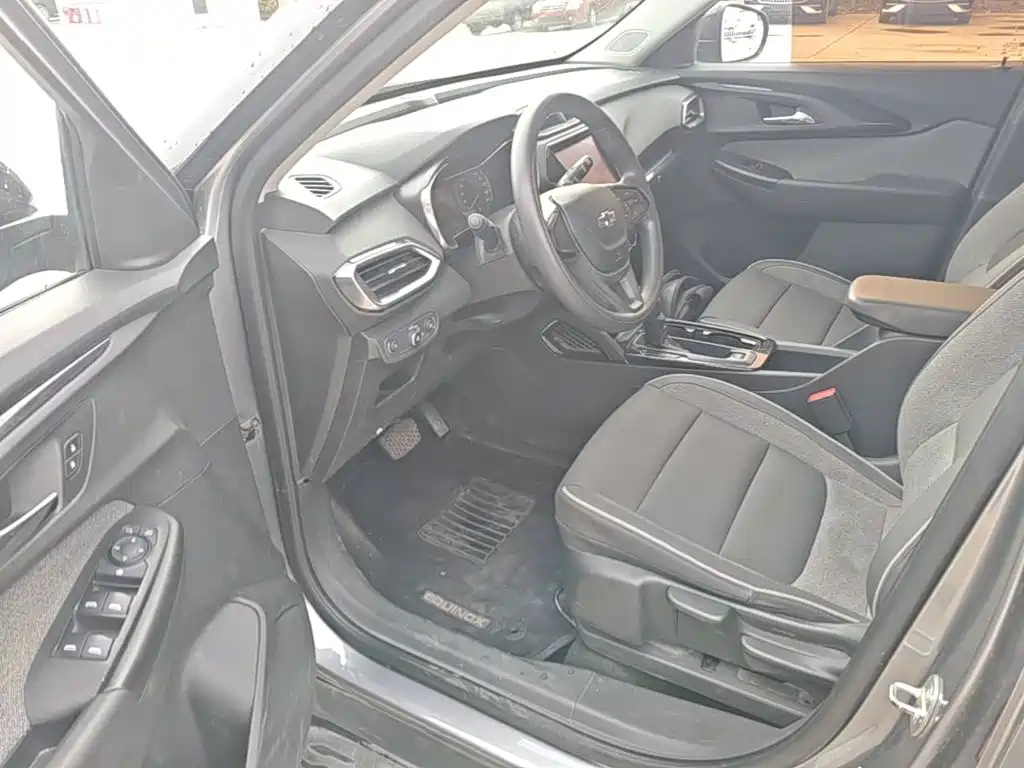 Chevrolet Tracker — миниатюра 16