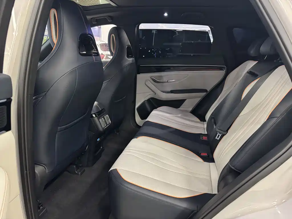 BYD Song Plus PLUS 2023 Champion DM-i 110KM Flagship PLUS