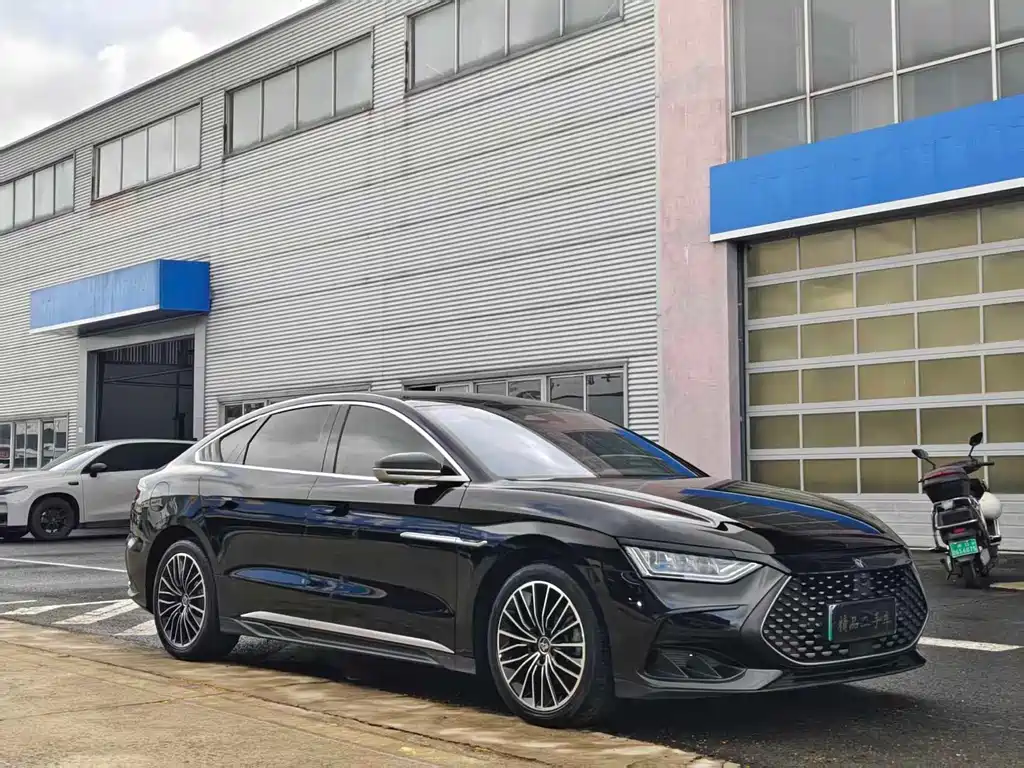 BYD Han 2022 DM-i 121KM