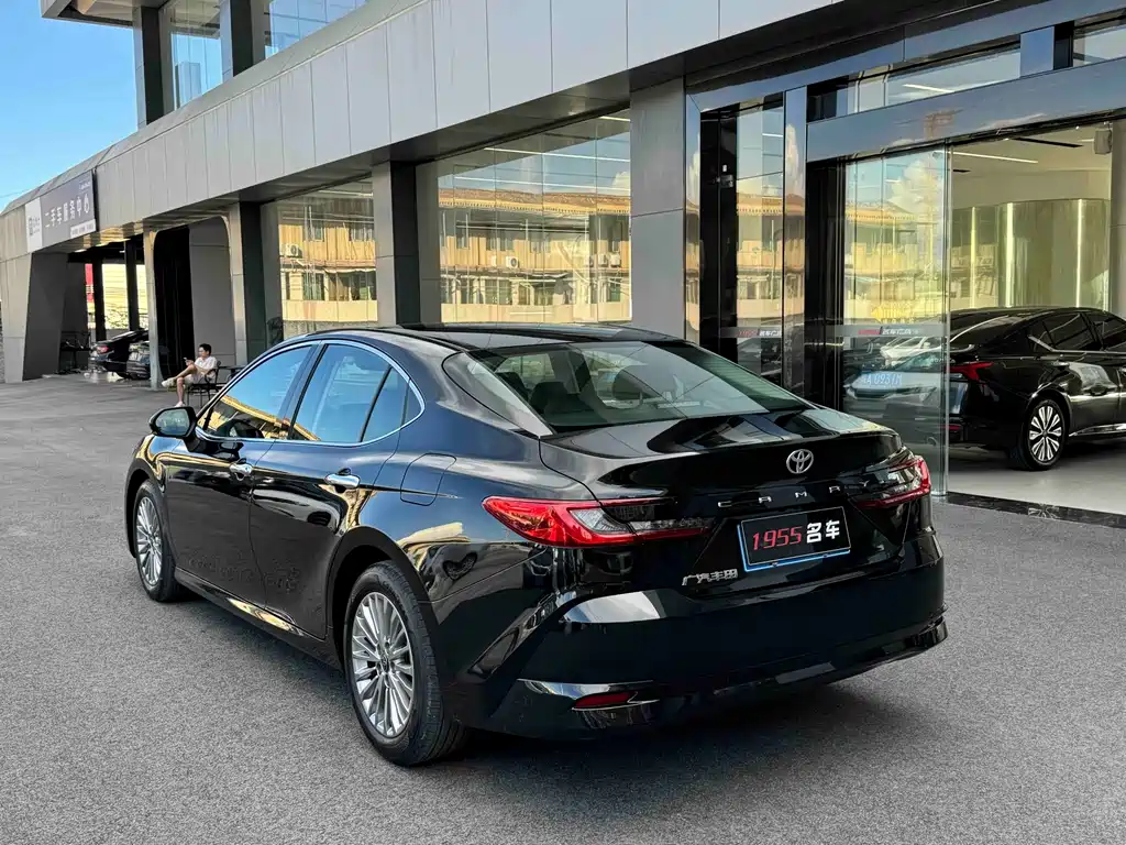 Toyota Camry 2024 2.0GVP Luxury
