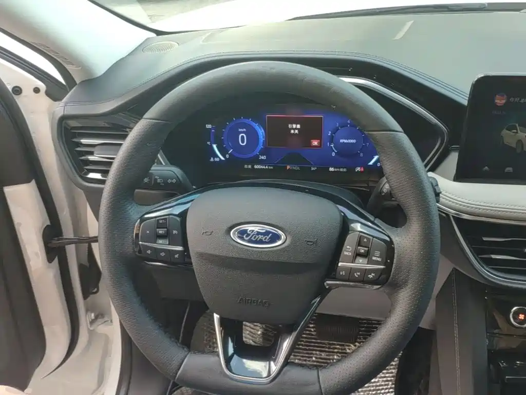 Ford Escape — миниатюра 11