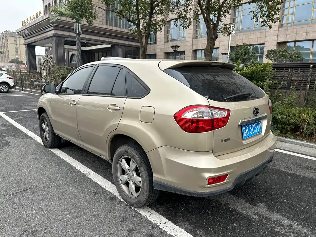BYD S6 — миниатюра 4