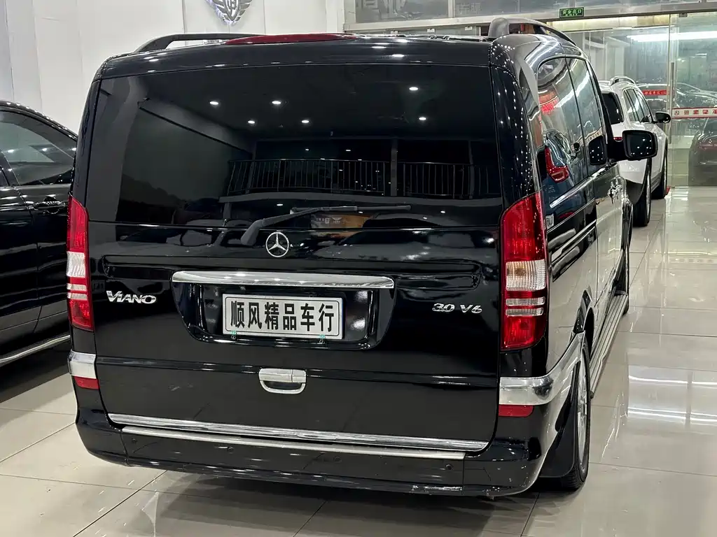 Mercedes-Benz Viano — миниатюра 30