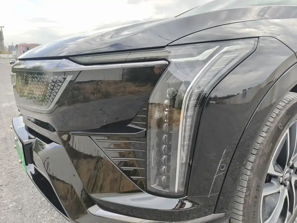 Cadillac IQ — миниатюра 15
