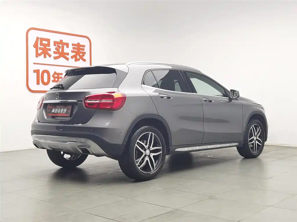 Mercedes-Benz GLA 2016 GLA 200 Fashion
